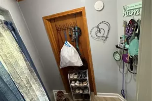 625 Henry St, Cambridge, OH 43725 - Photo 8