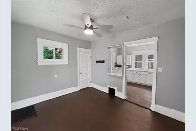 513 Rentschler Street, Akron, OH 44304 - Photo 8