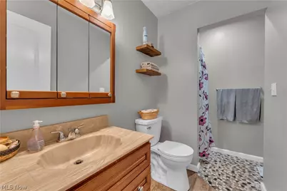 22551 Indian Hollow Road, Wellington, OH 44090 - Photo 14