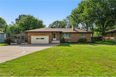 8310 Broadview Road, Grandview Heights, OH 44147 - Photo 2