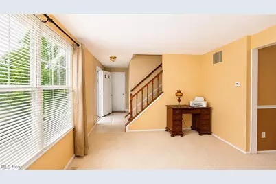 5511 Pond Court, Stow, OH 44224 - Photo 8