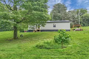 11543 Cadiz Rd, Cambridge, OH 43725 - Photo 2