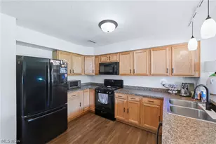 7445 E Huntington Dr, Boardman, OH 44512 - Photo 10