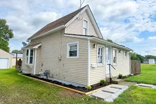 410 E 9th St, Ashland, OH 44805 - Photo 2