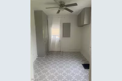 201 Washington Street, Barnesville, OH 43713 - Photo 8