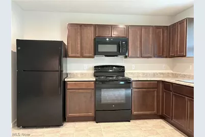 210 Raintree Lane, Painesville, OH 44077 - Photo 6