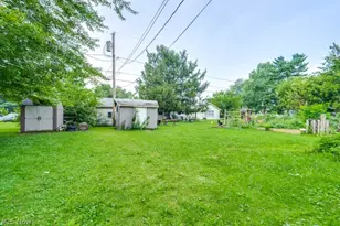 396 Niagara Rd, Vermilion, OH 44089 - Photo 4