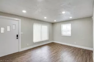 396 Niagara Rd, Vermilion, OH 44089 - Photo 12