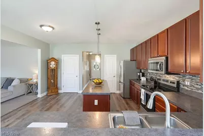 882 Queens Gate Way, Wadsworth, OH 44281 - Photo 12