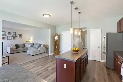 882 Queens Gate Way, Wadsworth, OH 44281 - Photo 14