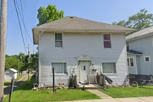815 Beatty Ave, Cambridge, OH 43725 - Photo 1