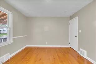 15901 Edgewood Ave, Loveland, OH 44137 - Photo 18