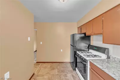 1143 Santee Avenue #2/1143, Akron, OH 44306 - Photo 6