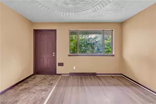 1143 Santee Ave, Akron, OH 44306 - Photo 2
