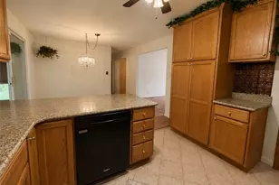 2170 Delaware Ave, Akron, OH 44312 - Photo 14