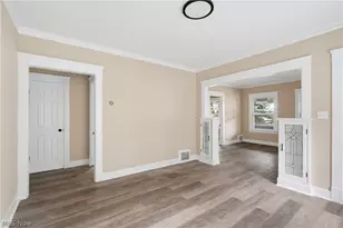628 E 131st St, Loveland, OH 44108 - Photo 32