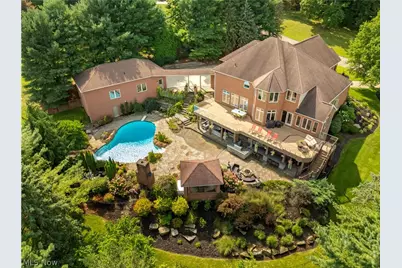 2389 Amberwood Circle NE, Massillon, OH 44646 - Photo 4
