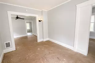 626 E 125th St, Loveland, OH 44108 - Photo 2