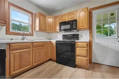 452 Mill Road, Ravenna, OH 44266 - Photo 8