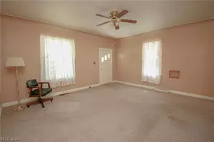 144 Oakview Ave, Struthers, OH 44471 - Photo 6