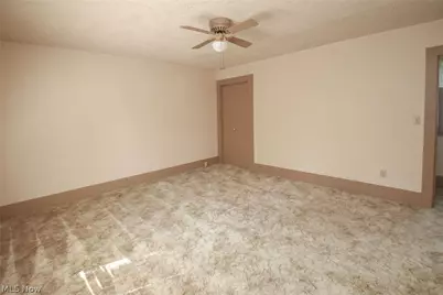 144 Oakview Avenue, Struthers, OH 44471 - Photo 16