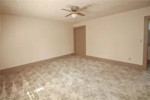 144 Oakview Ave, Struthers, OH 44471 - Photo 16