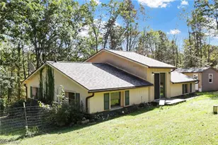 852 Wallace Rd, Little Hocking, OH 45742 - Photo 4