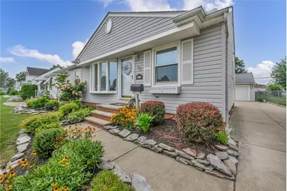 710 Bayridge Boulevard, Willowick, OH 44095 - Photo 2
