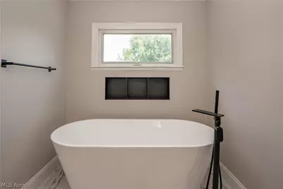 2888 Saint Albans Circle NW, North Canton, OH 44720 - Photo 32