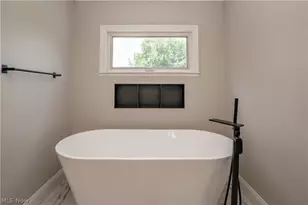 2888 St Albans Cir NW, North Canton, OH 44720 - Photo 32