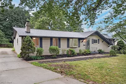 720 Lorena Street SW, North Canton, OH 44720 - Photo 2