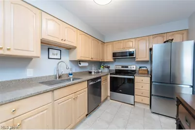 12500 Edgewater Drive #303, Oakwood, OH 44107 - Photo 14