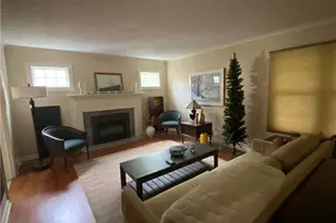 123 Alburn Dr, Youngstown, OH 44512 - Photo 2