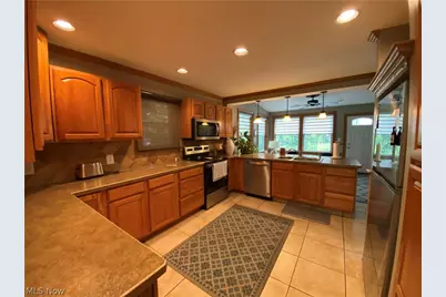 123 Alburn Drive, Youngstown, OH 44512 - Photo 6