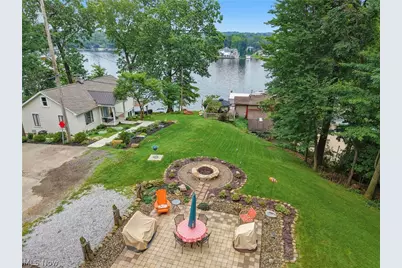 242 Uhl Drive, Portage Lakes, OH 44319 - Photo 2