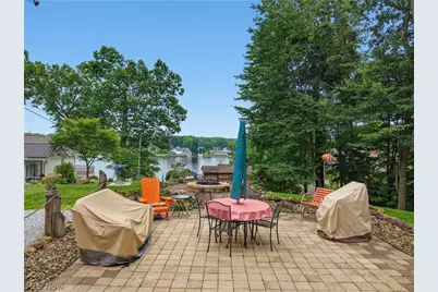242 Uhl Drive, Portage Lakes, OH 44319 - Photo 8
