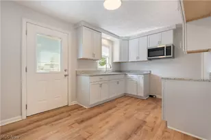 3008 Helen Pl NW, Canton, OH 44708 - Photo 16