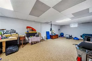 219 W Mennonite Rd, Aurora, OH 44202 - Photo 22