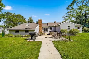 219 W Mennonite Rd, Aurora, OH 44202 - Photo 24