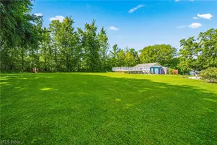 219 W Mennonite Rd, Aurora, OH 44202 - Photo 26