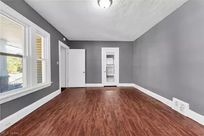 414 E 147th Street, Loveland, OH 44110 - Photo 4