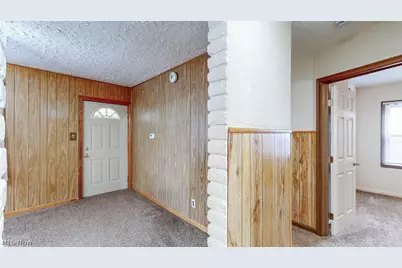 841 Caddo Avenue, Akron, OH 44305 - Photo 8