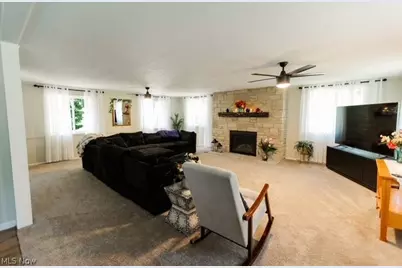 6596 Ivyhill Drive NW, Canal Fulton, OH 44614 - Photo 2