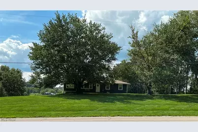 3285 Arrowhead Drive, Nashport, OH 43830 - Photo 2