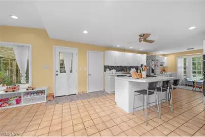 21126 Fairmount Boulevard, Loveland, OH 44118 - Photo 14