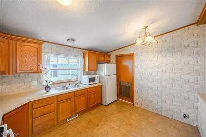 2700 Brookpark Road #101, Loveland, OH 44134 - Photo 8