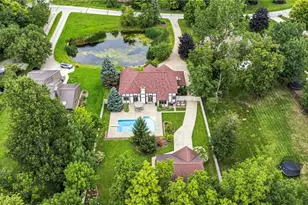 10160 Hobby Horse Ln, Mentor, OH 44060 - Photo 2