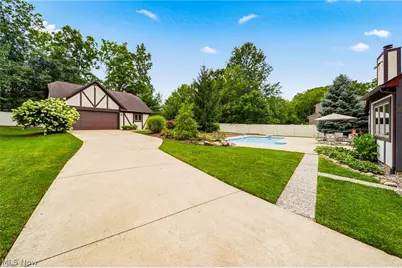 10160 Hobby Horse Lane, Mentor, OH 44060 - Photo 4