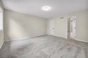 8215 Eagle Ridge Dr, Concord Twp, OH 44077 - Photo 26