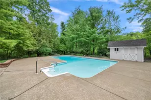 8215 Eagle Ridge Dr, Concord Twp, OH 44077 - Photo 8